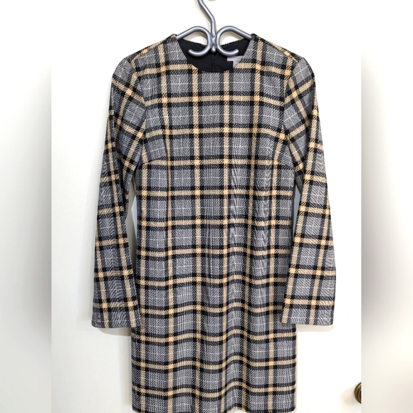 H&M Long Sleeved Shift Dress - Picture 2 of 5